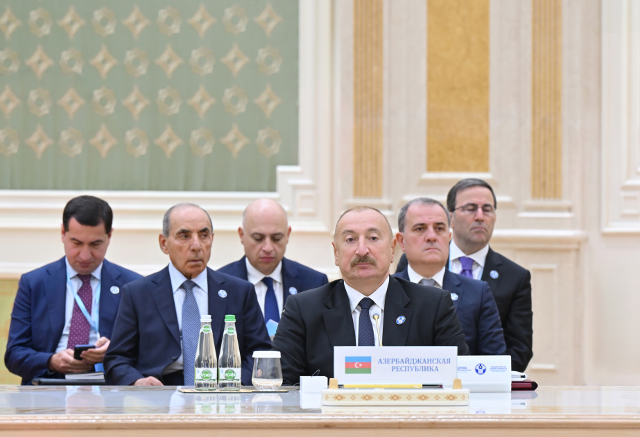 Sitzung des Rates der GUS-Staatsoberhäupter im erweiterten Format in Turkmenbaschi