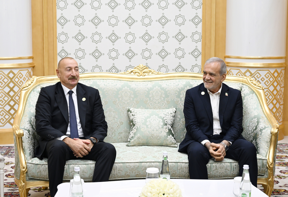 Türkmənbaşı şəhərində Prezident İlham Əliyevin İran Prezidenti ilə görüşü keçirilib  YENİLƏNƏCƏK