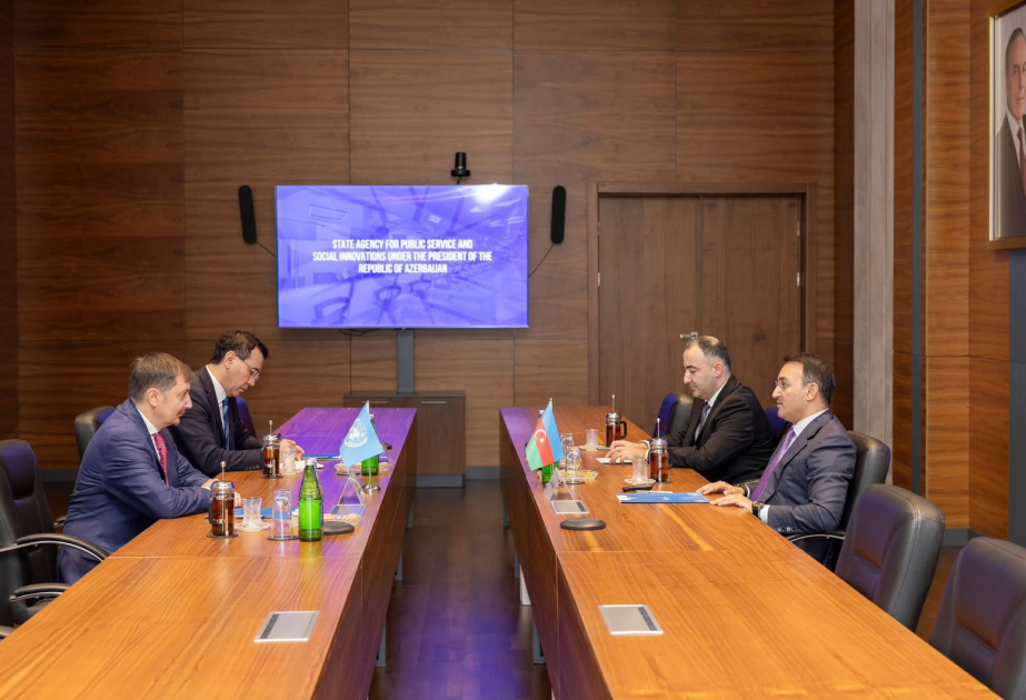 UN Resident Coordinator visits ASAN Khidmet Center in Baku