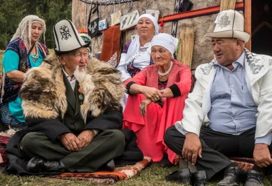 Кыргызстан приближается к порогу стареющего населения