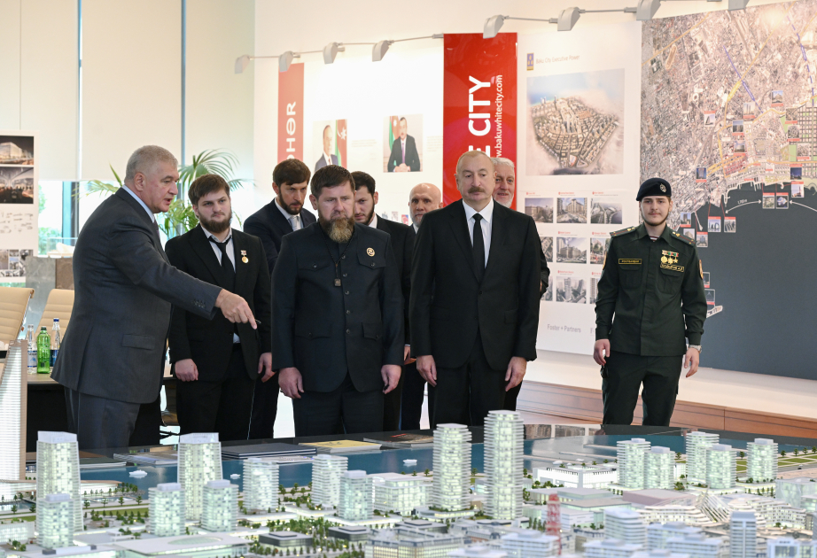 Presidente Ilham Aliyev y el Jefe de la República de Chechenia de Rusia visitan la Ciudad Blanca de Bakú
