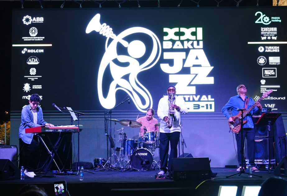 ХХI Baku Jazz Festival завершился ярким шоу в Ичеришехер
