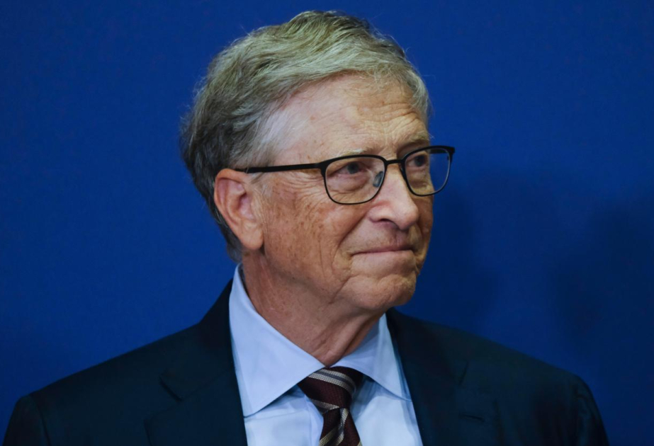 Bill Qeyts süni intellekt səbəbindən kiberhücumların artacağını proqnozlaşdırır