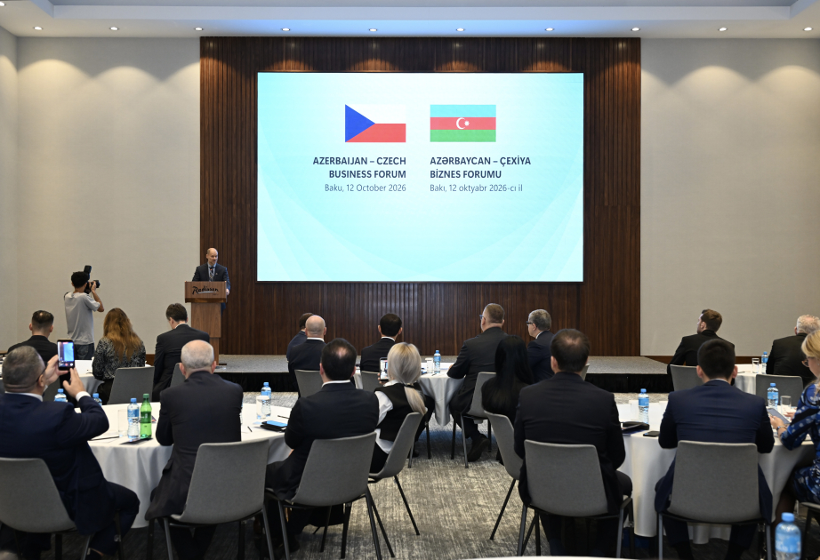 Se celebra en Bakú el Foro Empresarial Azerbaiyán-Chequia