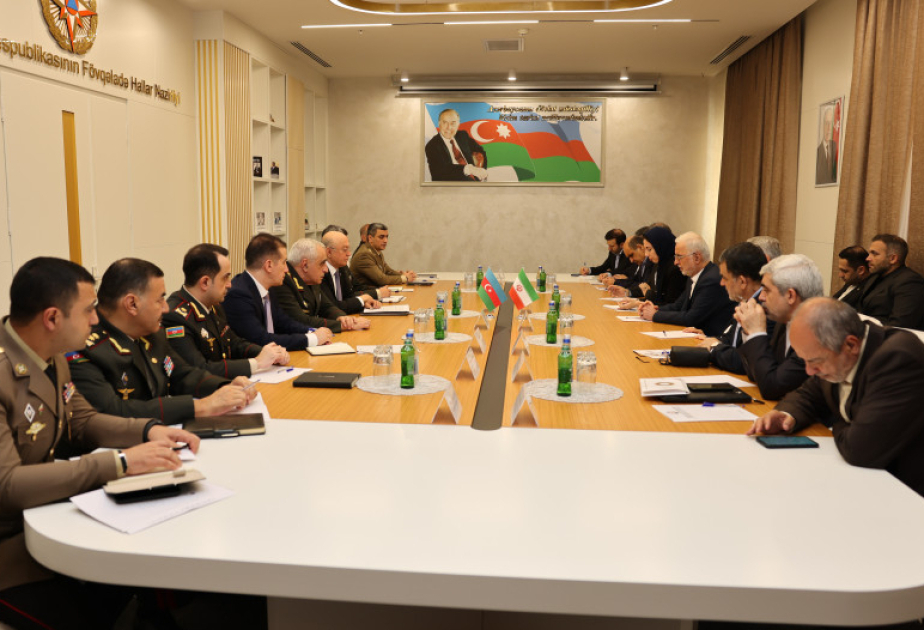 Ministro de Situaciones de Emergencia de Azerbaiyán y Ministro del Interior de Irán abordan la cooperación bilateral