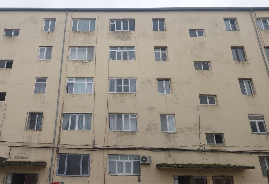 Lənkəranda ər arvadını və azyaşlı oğlunu bıçaqlayıb
