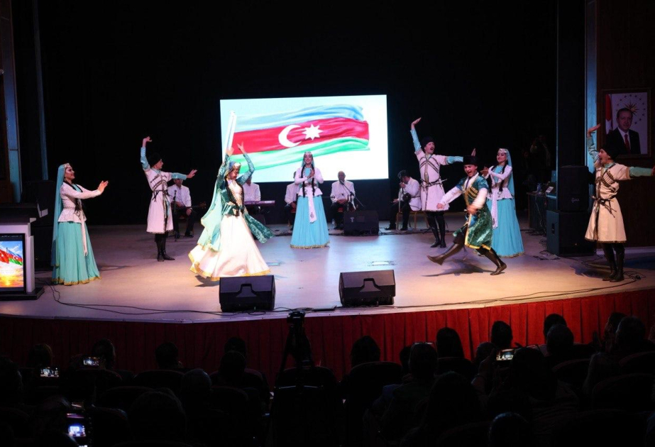 İğdırda Azərbaycan İncəsənət Həftəsi çərçivəsində konsert və moda sərgisi təşkil olunub