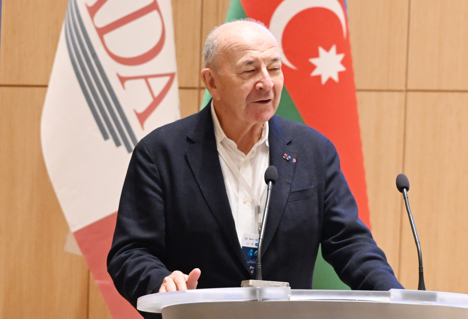 Erol Qelenbe: Hər bir texnologiya cəmiyyətə təsir etdikcə müxtəlif əlavə təsirləri meydana çıxır