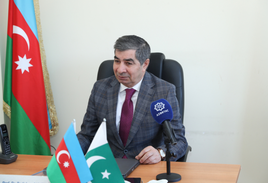 Məktəblərdə dünyəvilik və müasirlik prinsiplərinin qorunması vacibdir - Bədirxan Əhmədli