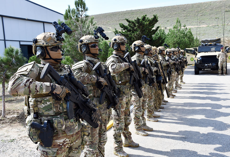 Delegación de las Fuerzas Especiales de Kirguistán visita Azerbaiyán
