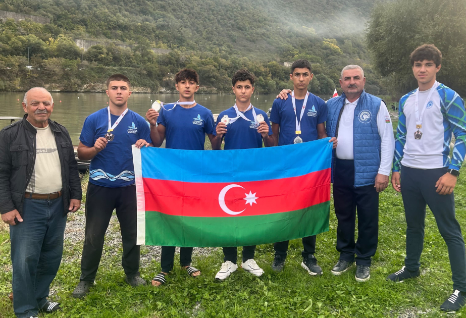 Azərbaycan avarçəkənləri beynəlxalq yarışda 4 medal qazanıblar