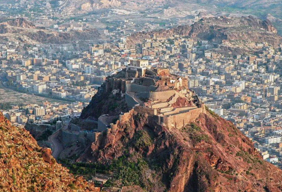 الحكومة اليمنية تطالب بتحرك أممي عاجل لفك حصار تعز