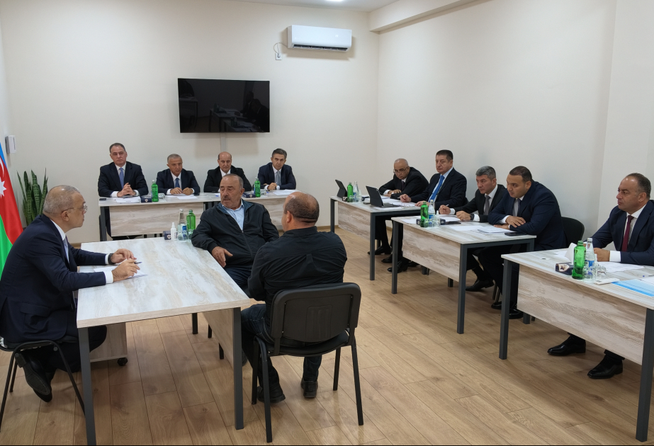 ADSEA sədri Cəbrayıl şəhərində vətəndaşlarla görüşüb