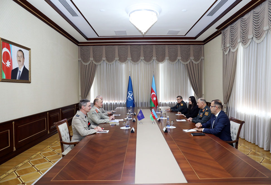 Azerbaijan Army’s Chief of General Staff meets with NATO delegation