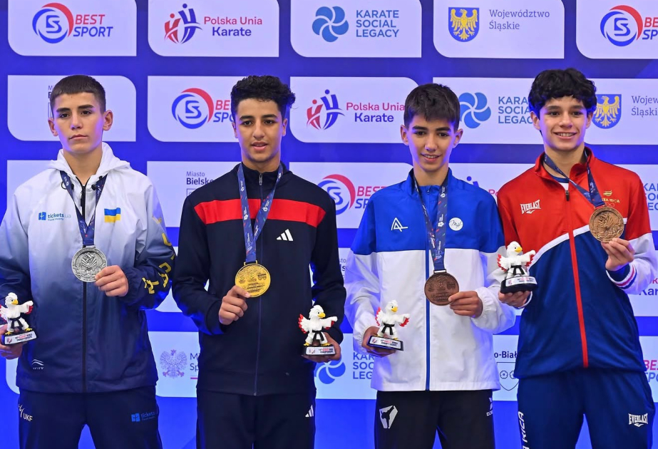 Азербайджанские каратисты завоевали 5 медалей на чемпионате мира