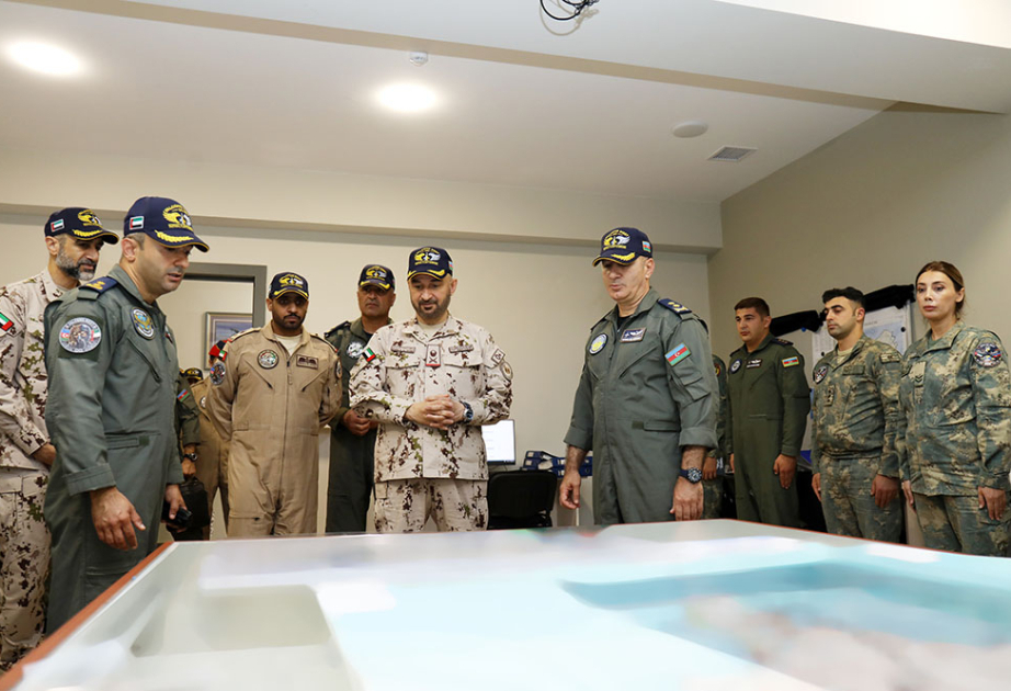 Azerbaijan, UAE Air Force commanders meet