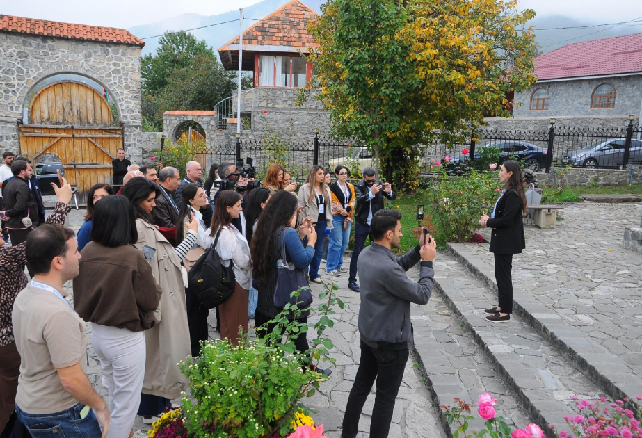 Şəkidə mediatur: Kiş Alban məbədi, kəlağayı sənəti və Şəki pitisi