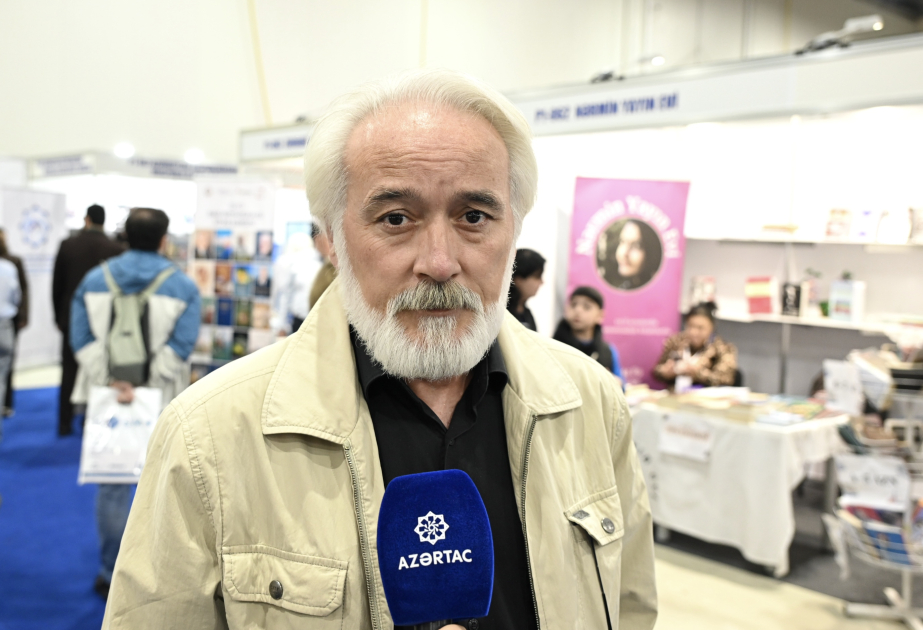Kamran Yunis: Kitaba sevgi ailədən başlayır