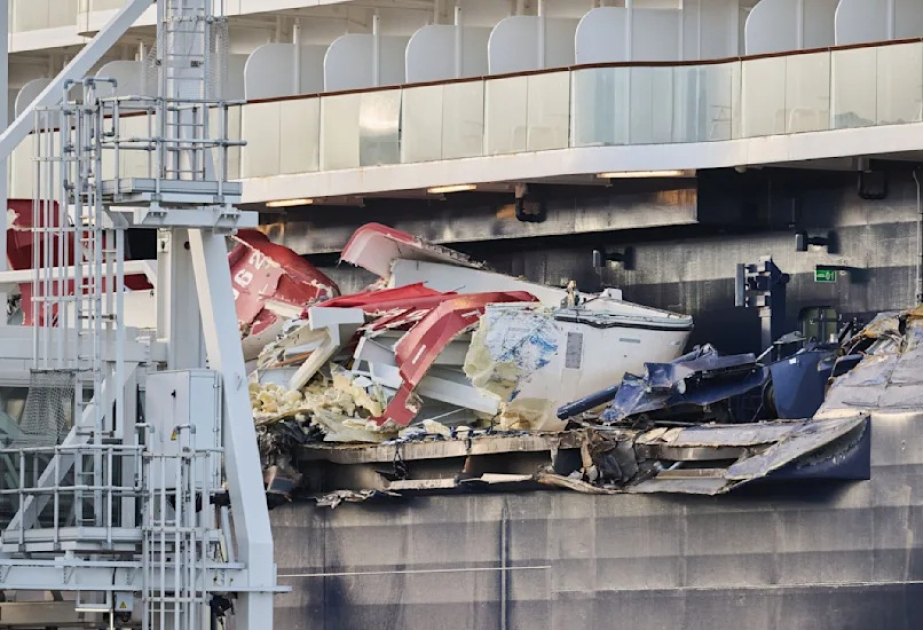 Almaniyanın Bremerhaven limanında 3 gəmi toqquşub VİDEO