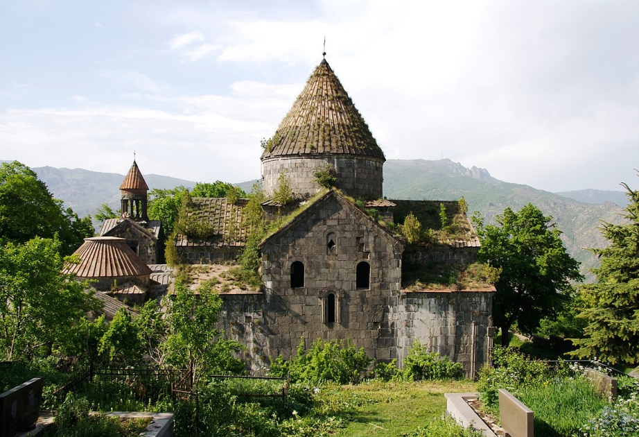 Наши исторические памятники в Западном Азербайджане - храм Санаин