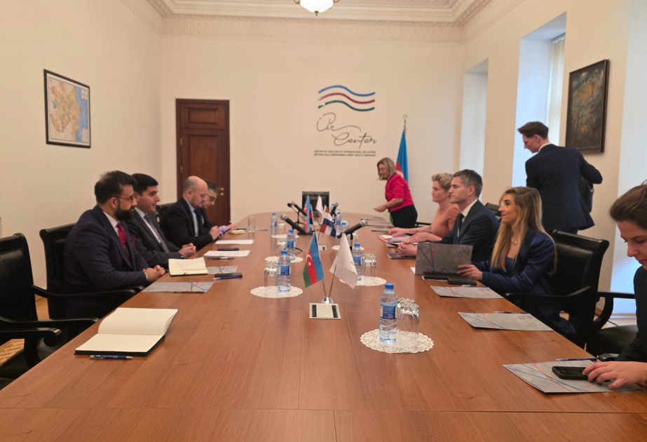 Dutch foreign minister briefed on developments in South Caucasus