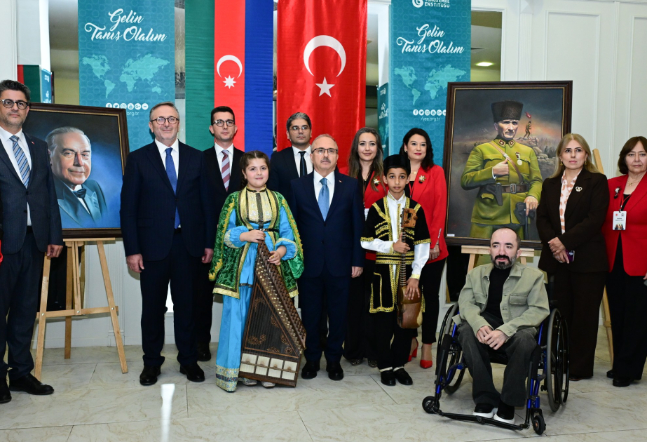 Открылась выставка «От Чанаккалы до Баку - Общая культура»