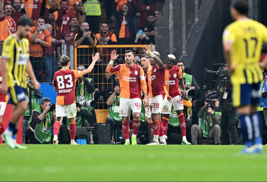 İstanbul derbisi: “Qalatasaray” “Fənərbağça”nı məğlub edərək liderliyə yüksəlib