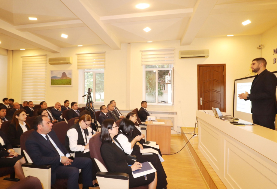 Qazaxda icra nümayəndələri üçün kibermaarifləndirmə və süni intellekt təlimi keçirilib