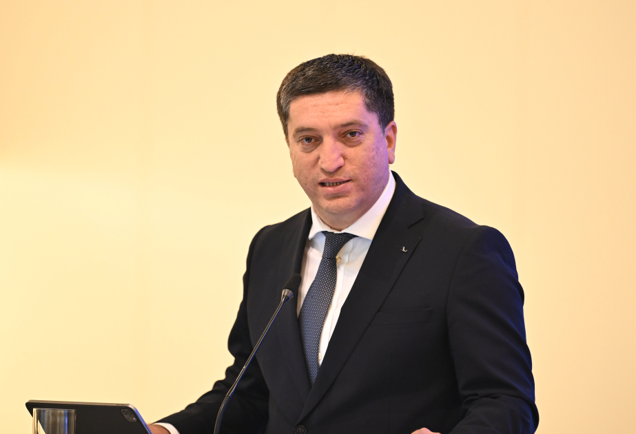 Hüseyn Hüseynov: Sahibkarlar iqtisadiyyat və mədəniyyətlər arasında mühüm körpü rolunu oynayırlar