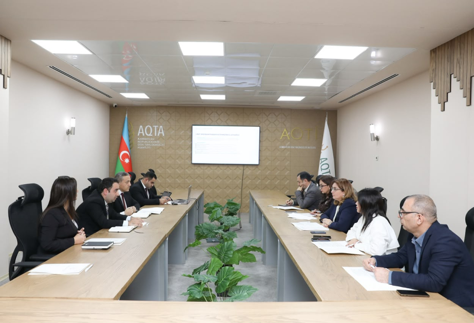 İctimai Şuranın üzvləri Dövlət Proqramının icrası ilə bağlı müzakirələr aparıb
