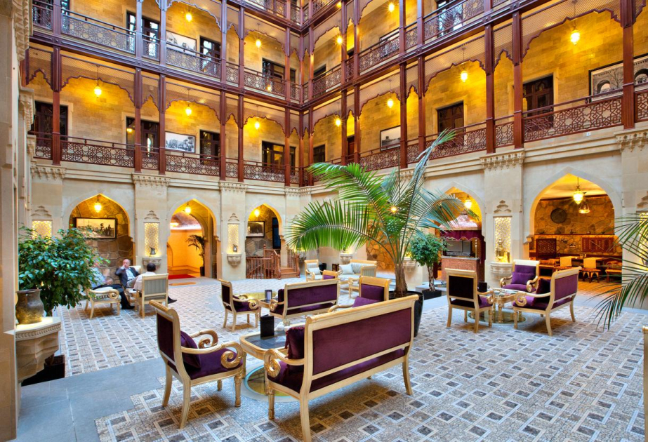 Azərbaycan hotellərində 3,2 milyon gecələmə: Turizm gəlirləri nə qədər olub?