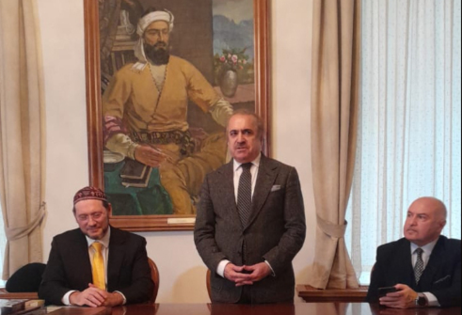 Ədəbiyyat Muzeyində “Mədinə” nəşrlər evinin daimi ekspozisiyası açılıb