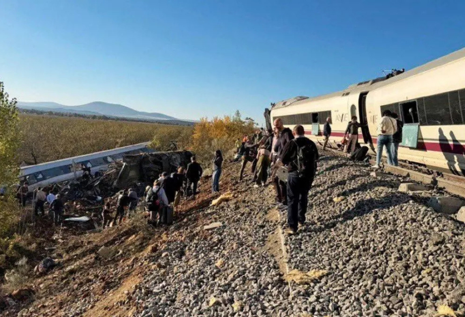 Espagne : au moins 64 morts dans une collision entre deux trains à grande vitesse