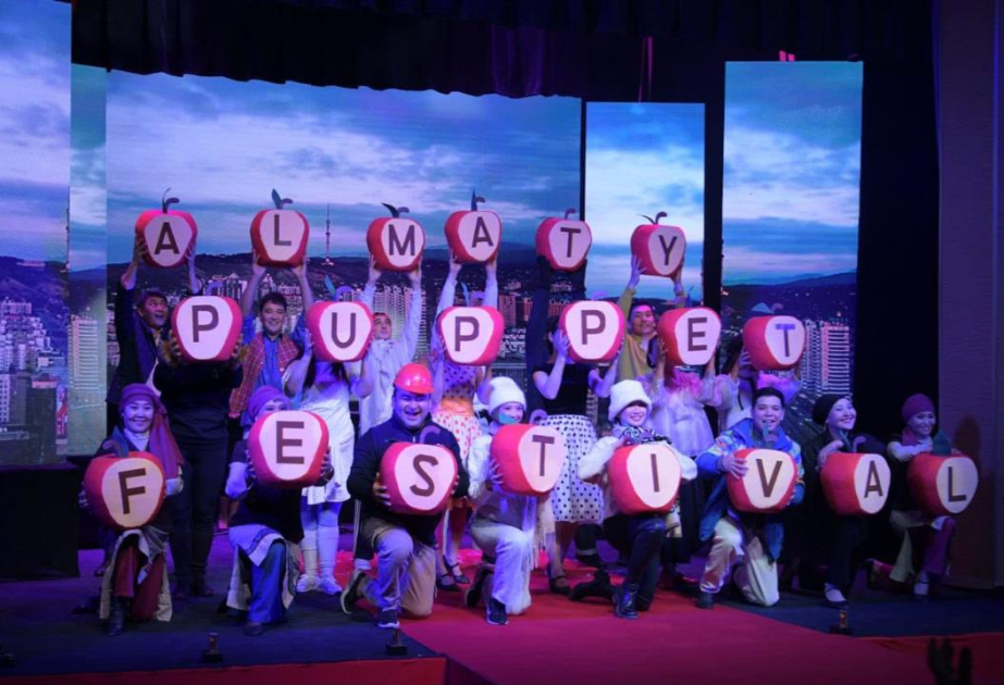 Azərbaycan teatrı Qazaxıstanda keçirilən beynəlxalq kukla teatrları festivalında iştirak edib