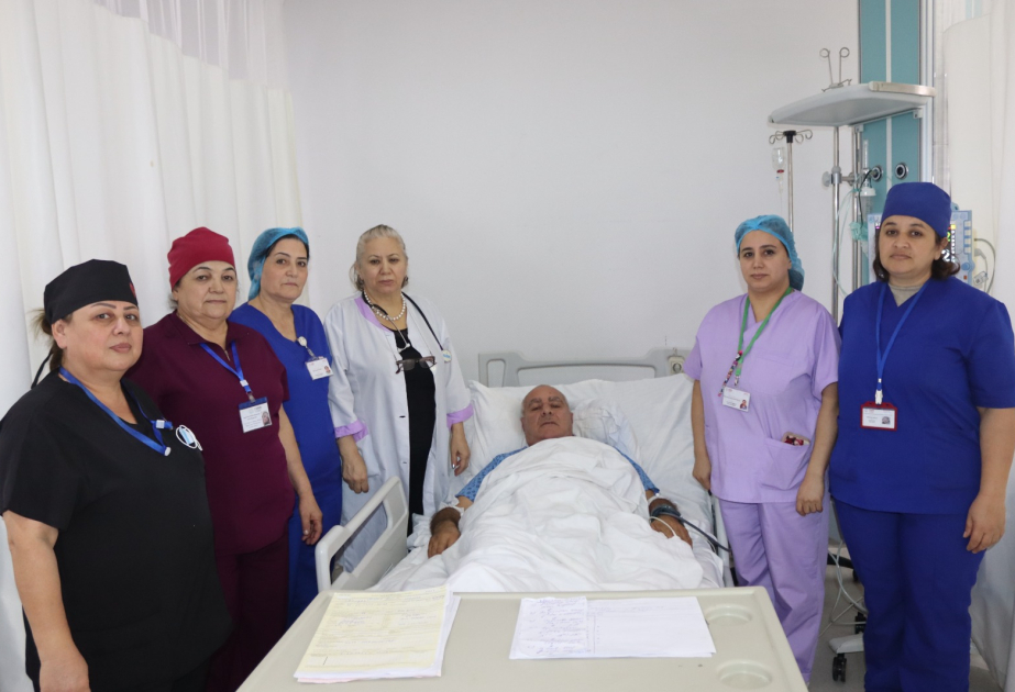 Ürəyi iki dəfə dayanan şəxsin həyatı xilas edilib