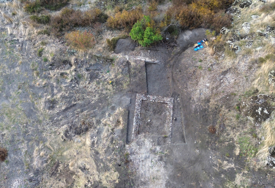 Archaeologists discover monumental building in Bulgarian medieval town of Rusokastro
