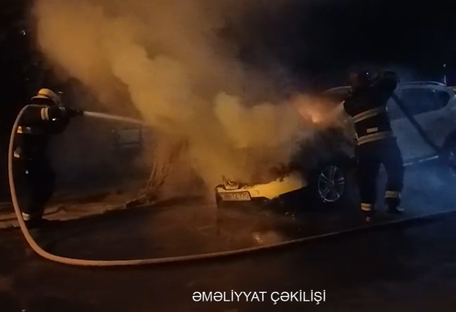 Sumqayıtda avtomobil yanıb
