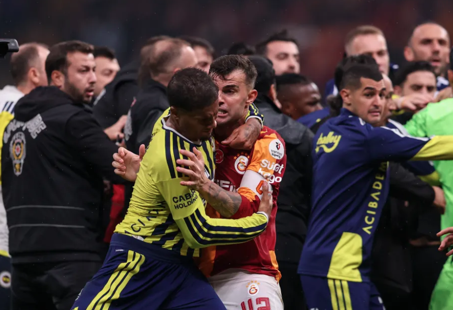 “Qalatasaray” – “Fənərbağça” derbisinin cəzaları açıqlanıb