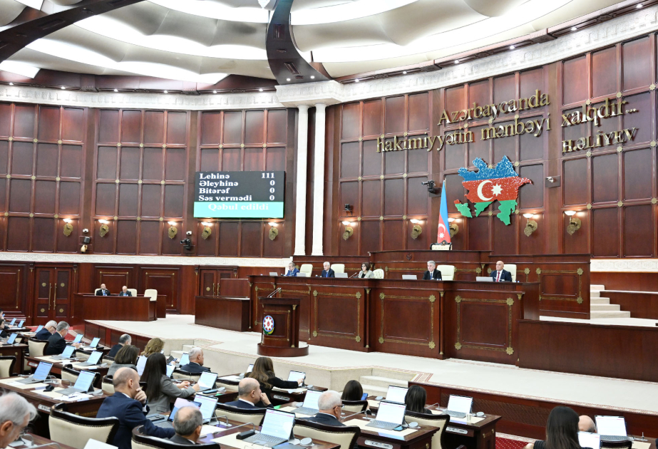 Korrupsiya barədə məlumat verənlərin həvəsləndirilməsi haqqında qanun layihəsi müzakirə olunur