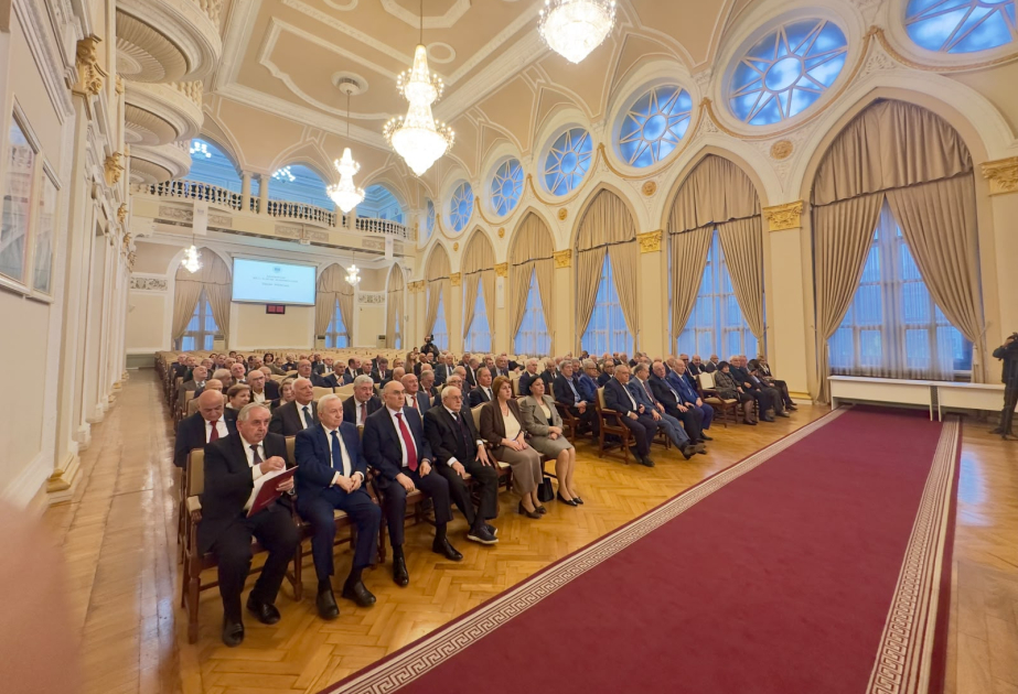 AMEA-nın Ümumi yığıncağı Ramiz Mehdiyevin akademiya üzvlüyündən çıxarılmasını təsdiq edib