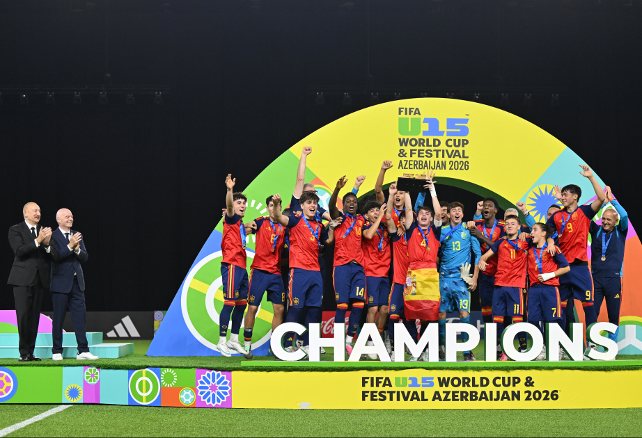 Cérémonie de remise des prix de la Coupe du monde et Festival U-15 de la FIFA à Bakou
