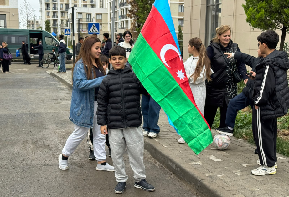 Ağdama qayıdan sakinlər: Bu günü çox gözləmişik