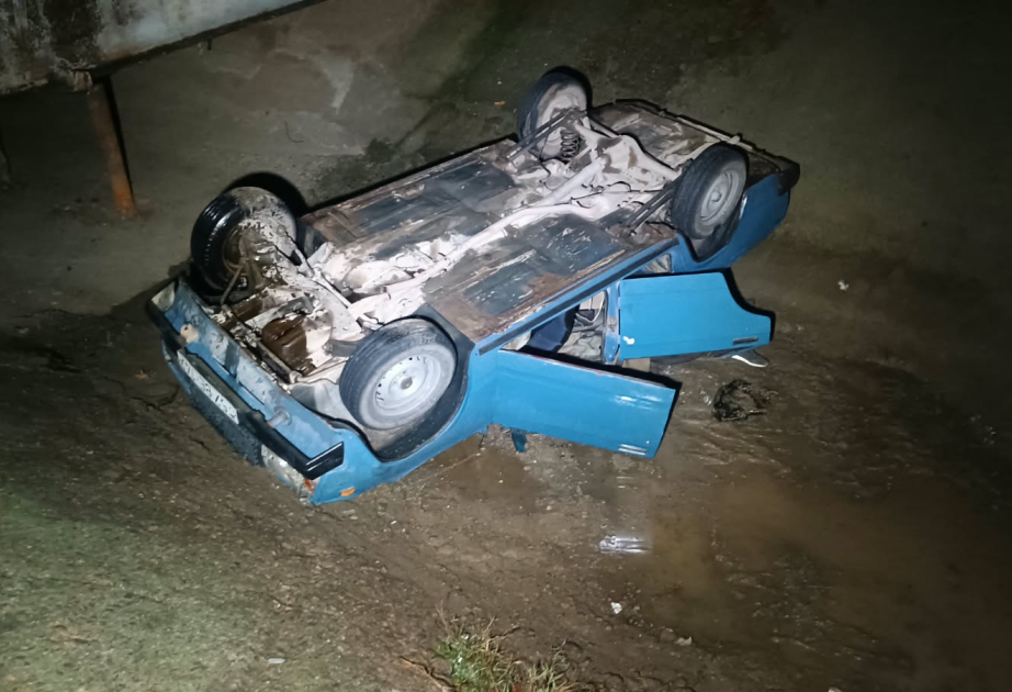 Tovuzda avtomobil qəzaya uğrayıb, xəsarət alanlar var
