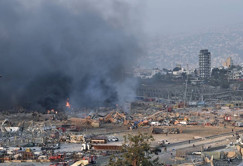 Beyrutda baş vermiş partlayış nəticəsində 60 nəfər itkin düşüb