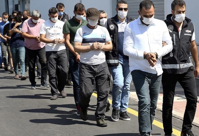 Türkiyədə FETÖ terror təşkilatı ilə əməkdaşlıqda şübhəli bilinən daha 9 nəfər saxlanılıb
