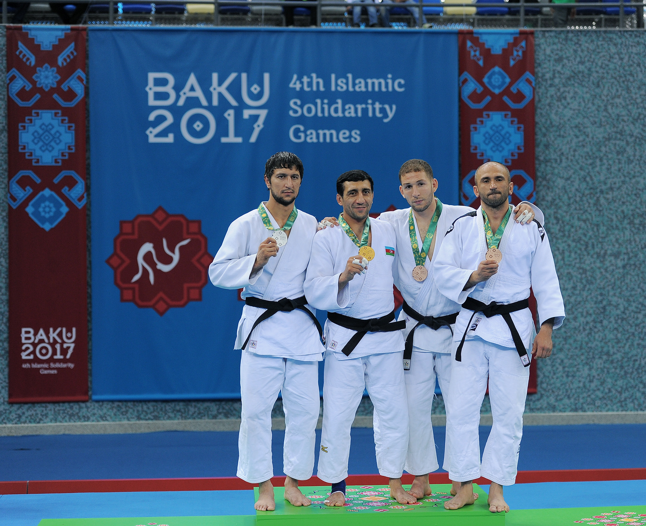 阿塞拜疆运动员获残疾人柔道比赛金牌