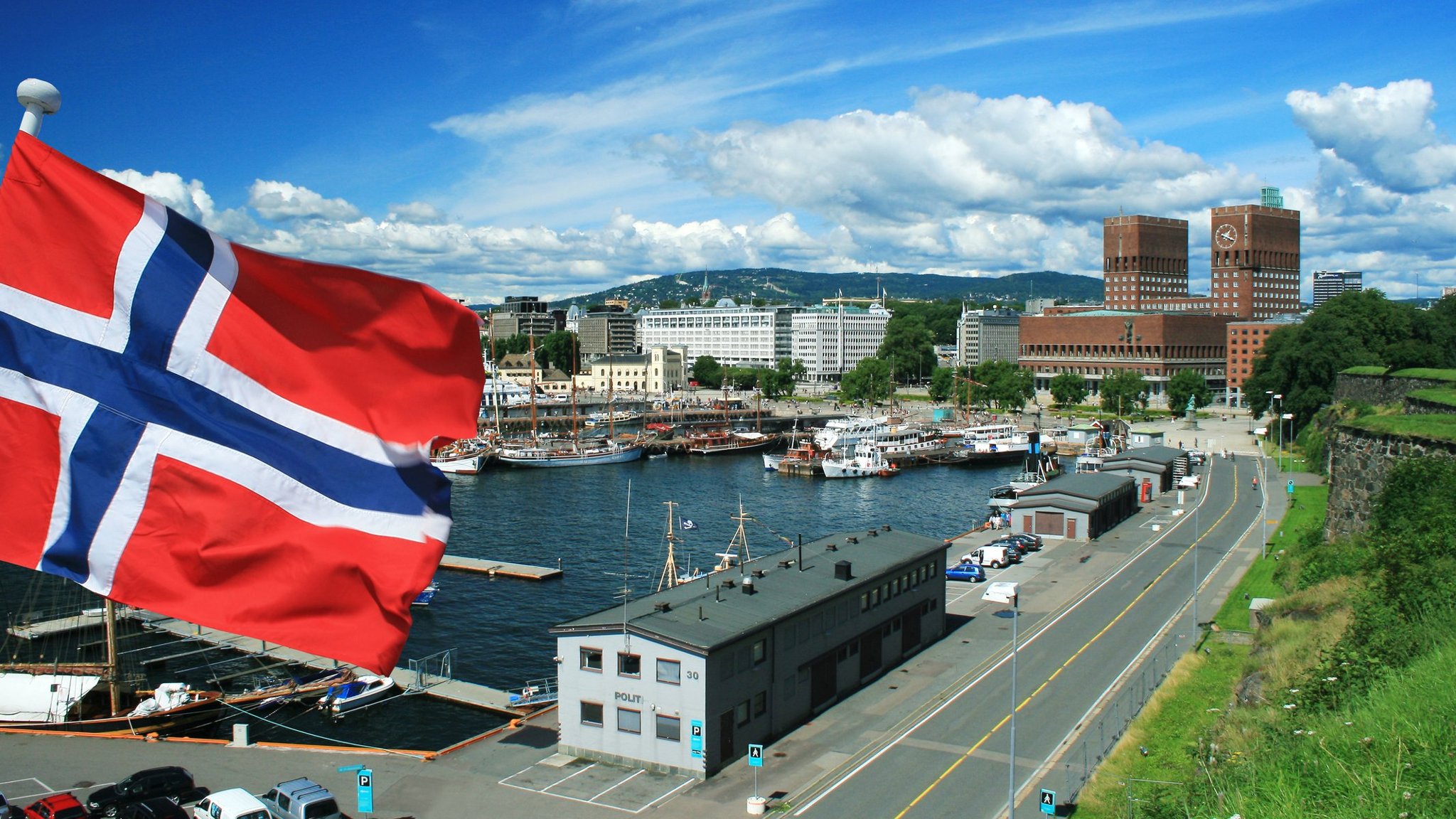 Норвегия средняя. Норвегия Осло флаг. Норвегия флаг столица. Столица Осло флаг. Флаг города Осло.