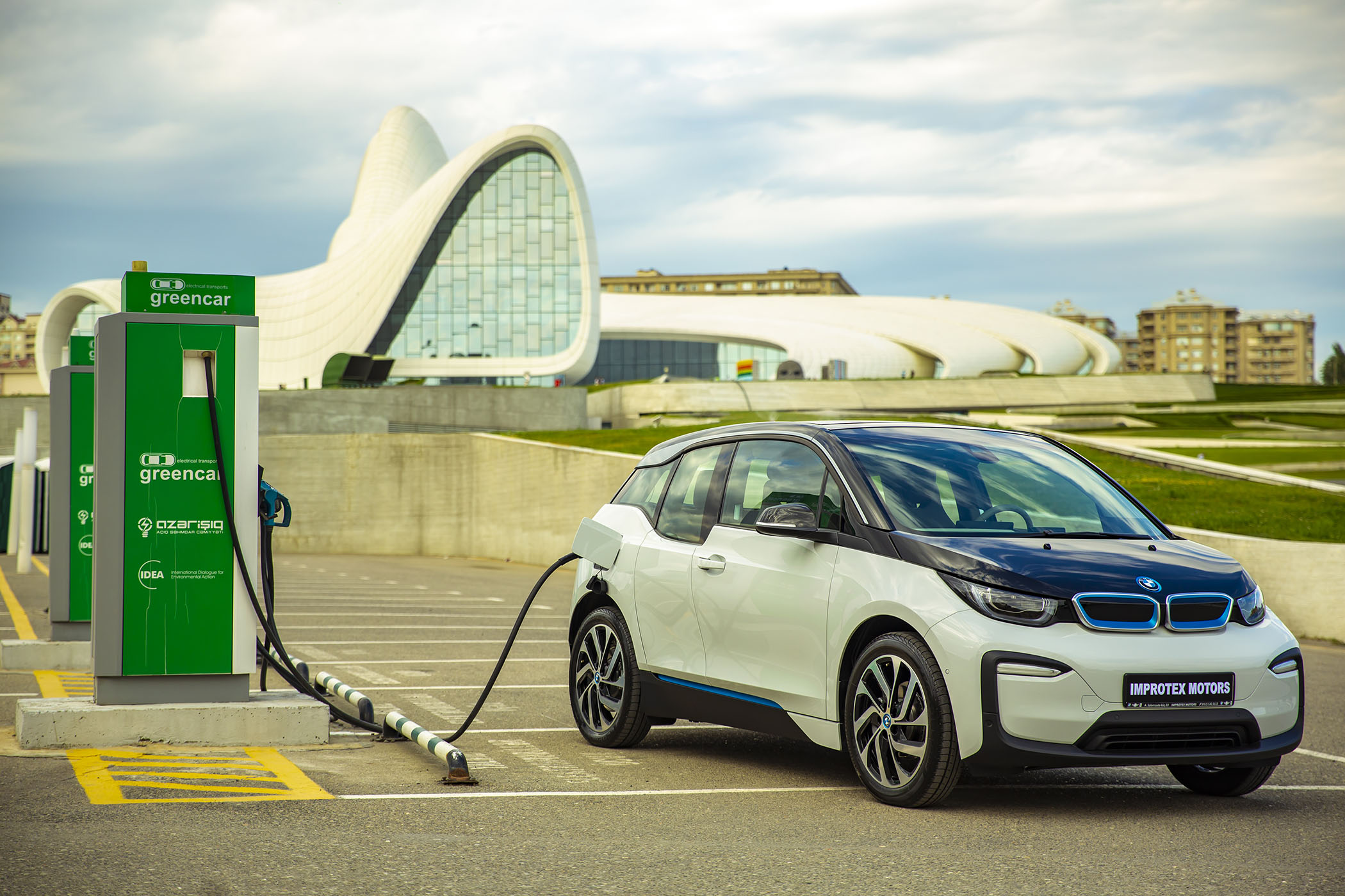 Электромобиль BMW i3