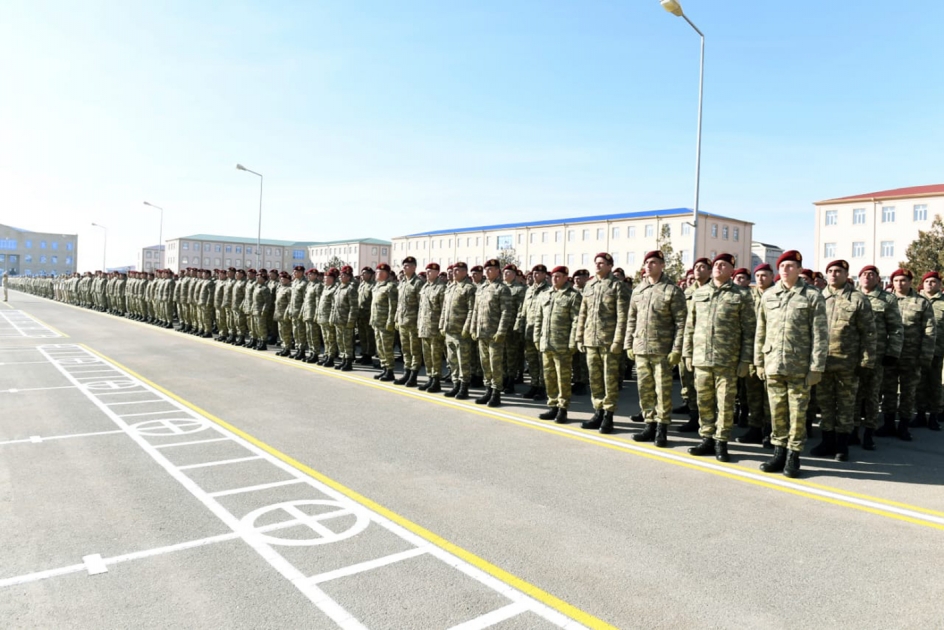 Seferberlik ve herbi xidmet. Herbi Lisey. Herbi Xidmete cagiris. Naxcivan. Гямигая Нахчыван.