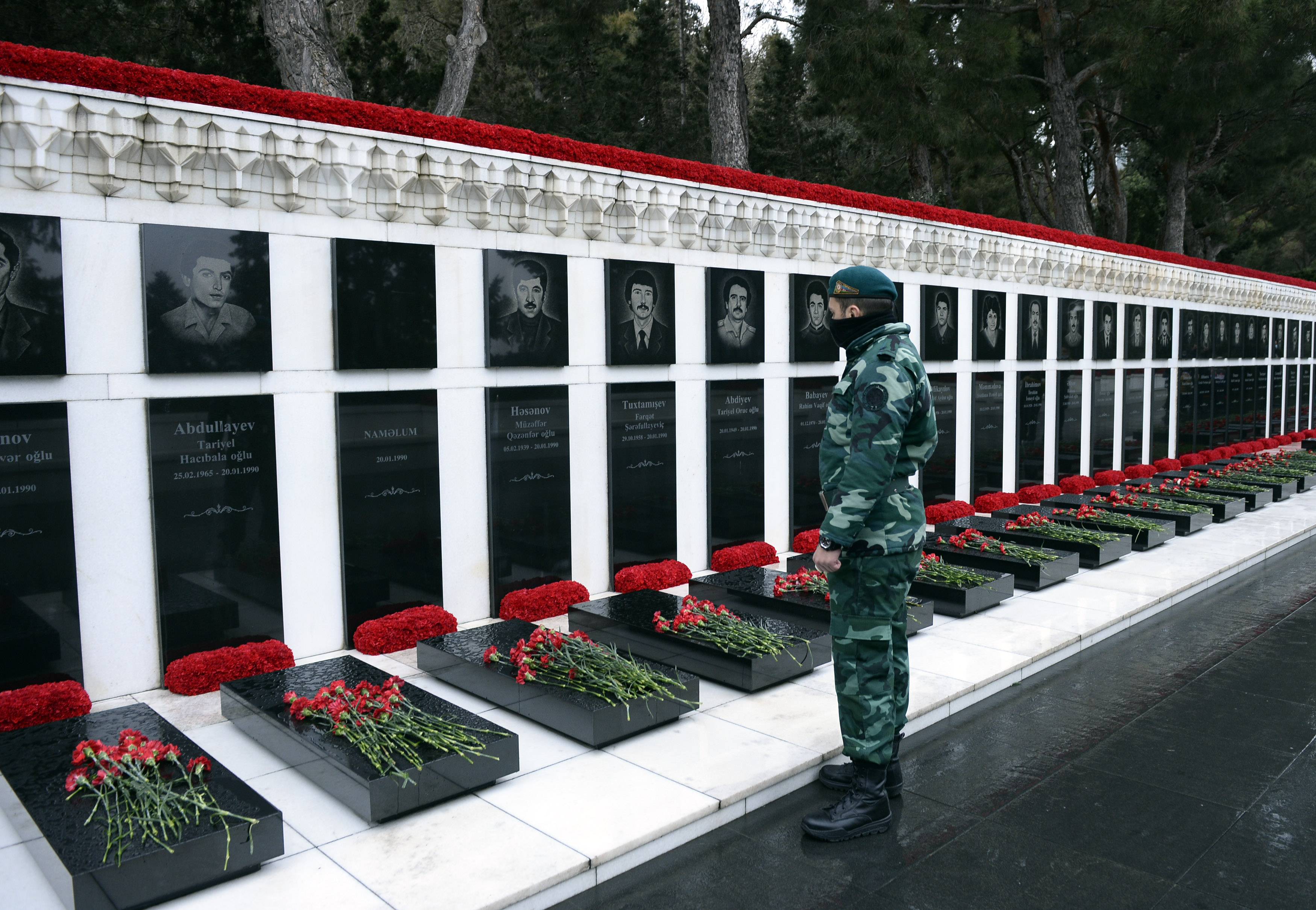 День скорби в азербайджане. 20 Января Баку аллея. Шахидлар Хиябаны в Баку. 20 Yanvar. 20 Yanvar 2023.